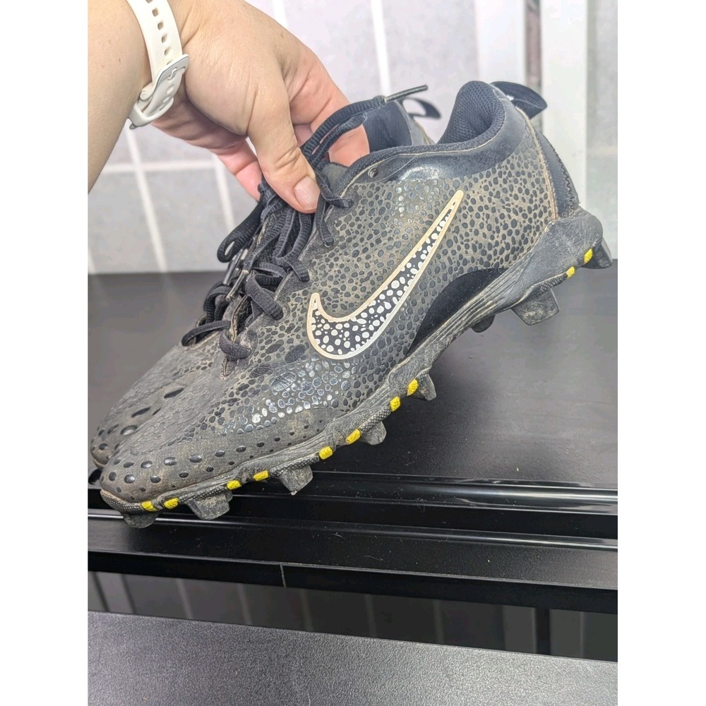 Nike Youth Mens Shoes Sneakers 8 Black Cleats Athletic Sports Good Condition - Picture 2 of 10